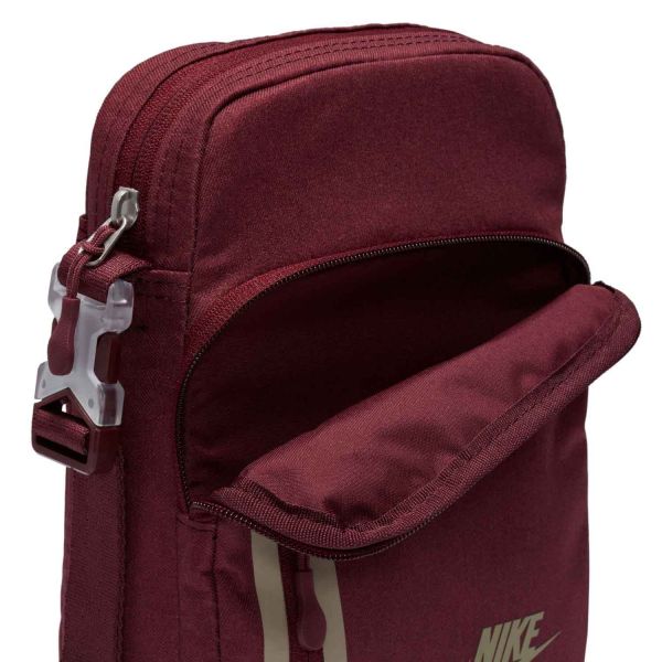 Nike Elemental Premium Crossbody Bag